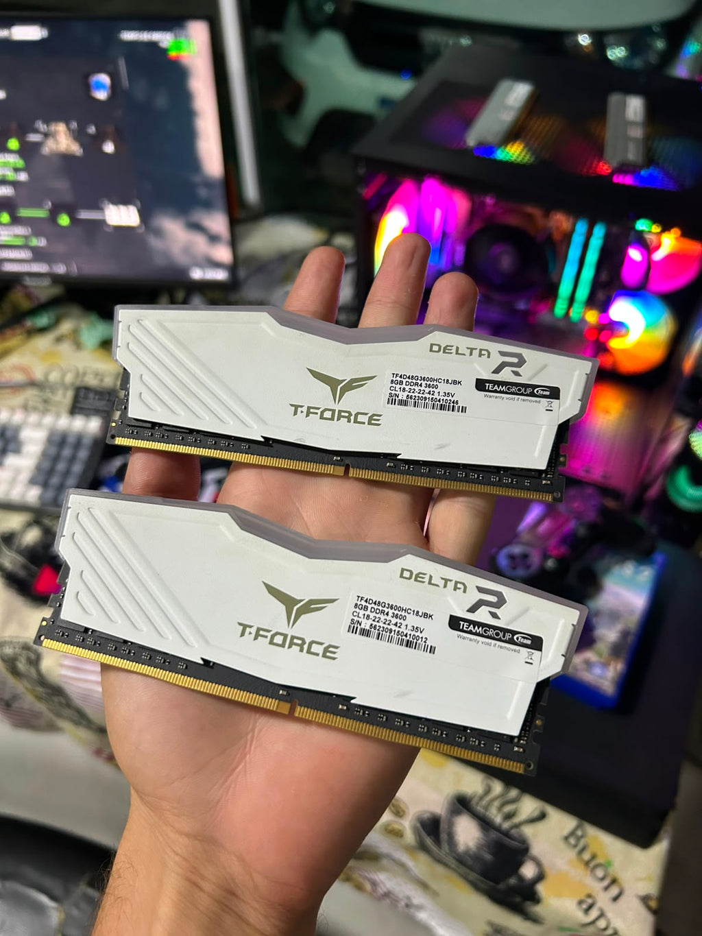 Memoria Team Group T-Force Delta RGB, 16GB, (2x8GB), DDR4, 3600MHz, C18, Branco, TF3D48G3600HC18J01
