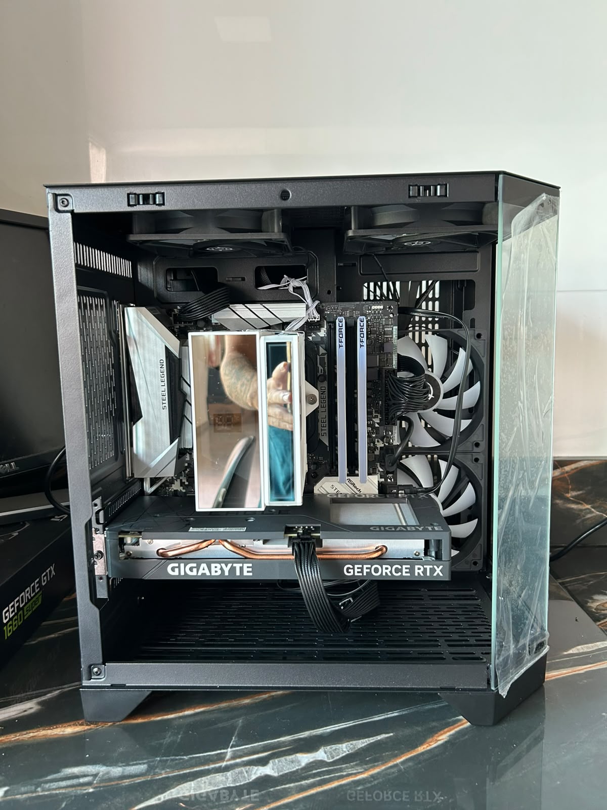 PC Gamer AMD Ryzen 7 5700 | RTX 4060 8GB | 16GB DDR4 3600MHz | SSD 512GB | B450 Steel Legend | Nota Fiscal e 1 Ano de Garantia